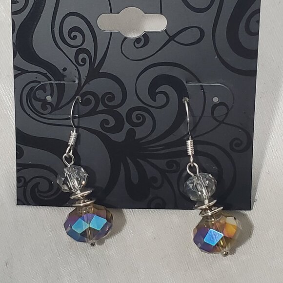 Inter-American set features three pairs of elegant dangle earrings - Picture 10 of 14